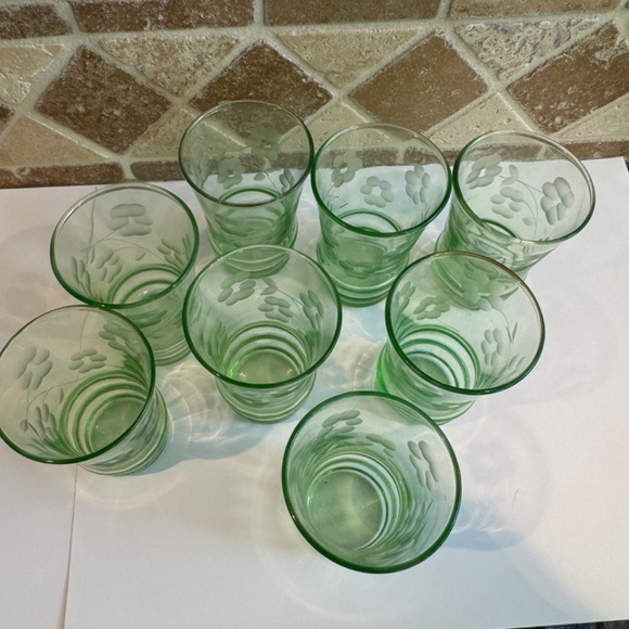 Rare Set of 8 Dunbar Floral Etched Uranium Glass Tumblers GORGEOUS - Picture 12 of 16